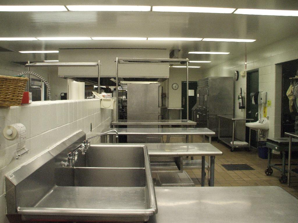 main kitchen5